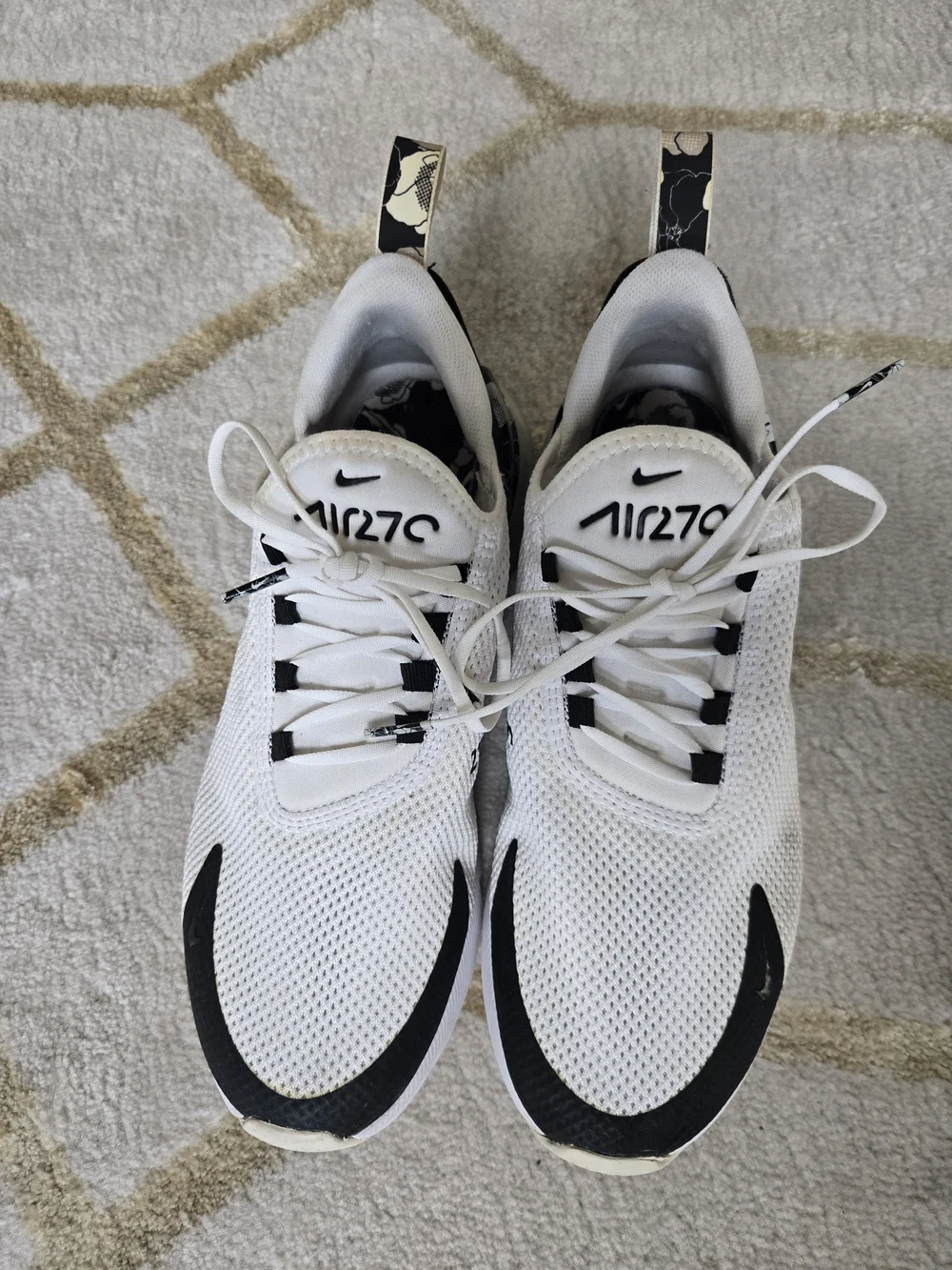 Nike Air Max 270 SE 